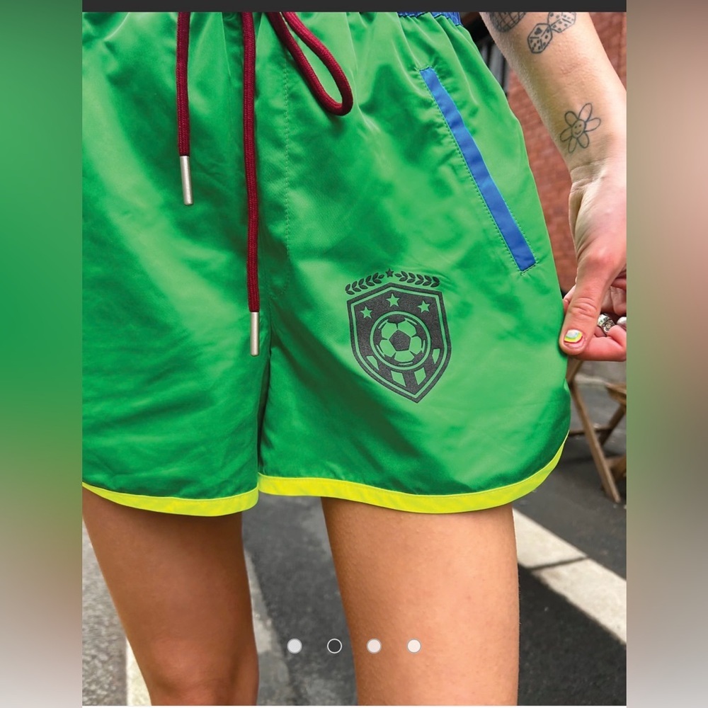Labelrain X Daisy Birchall Gronne Mini Football Shorts  , size Large